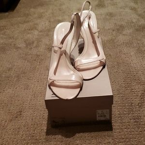 Heeled strappy sandles